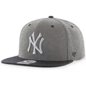 cappello-snapback-grigio-melange-piatto-new-york-yankees-mlb-captain-di-47-brand