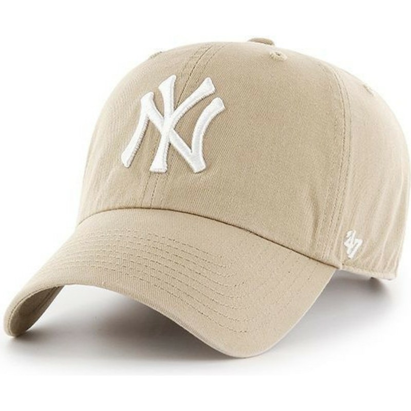 cappellino-visiera-curva-beige-con-logo-bianco-di-new-york-yankees-mlb-clean-up-di-47-brand