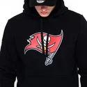 felpa-con-cappuccio-nera-pullover-hoodie-dei-tampa-bay-buccaneers-nfl-di-new-era