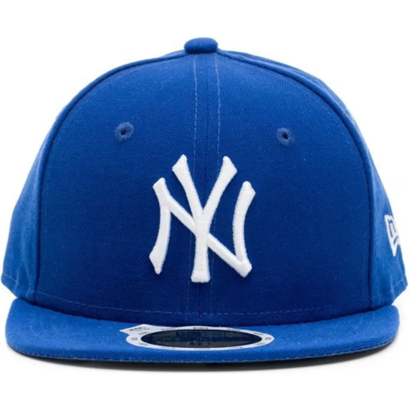 cappelli-piatta-blu-regolato-per-bambino-59fifty-essential-dei-new-york-yankees-mlb-di-new-era cappelli-piatta-blu-regolato-per-bambino-59fifty-essential-dei-new-york-yankees-mlb-di-new-era
