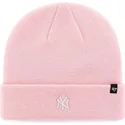 berretto-rosa-con-risvolto-e-logo-di-new-york-yankees-mlb-centerfield-di-47-brand