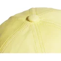 cappellino-visiera-curva-giallo-regolabile-trefoil-classic-di-adidas