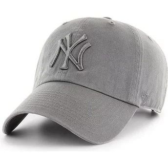 Cappellino visiera curva grigio con logo grigio di New York Yankees MLB Clean Up di 47 Brand