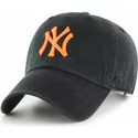 cappellino-visiera-curva-nero-con-logo-arancione-di-new-york-yankees-mlb-clean-up-di-47-brand