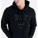 felpa-con-cappuccio-nera-con-logo-nero-pullover-hoody-di-chicago-bulls-nba-di-new-era