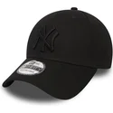 cappellino-curvo-nero-con-logo-nero-aderente-39thirty-classic-di-new-york-yankees-mlb-di-new-era