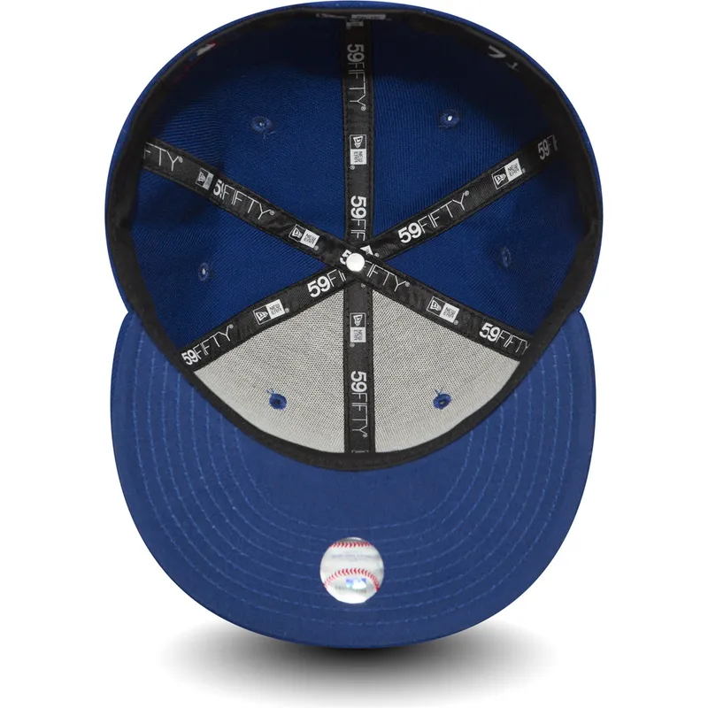 berretto-piatto-blu-chiuso-59fifty-essential-dei-new-york-yankees-mlb-di-new-era