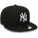 cappellino-visiera-piatta-nero-aderente-59fifty-essential-di-new-york-yankees-mlb-di-new-era