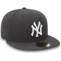 cappello-piatto-pietra-regolato-59fifty-essential-dei-new-york-yankees-mlb-di-new-era