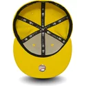 cappellino-visiera-piatta-giallo-aderente-scuro-59fifty-essential-di-new-york-yankees-mlb-di-new-era