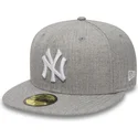 cappello-piatto-grigio-chiuso-59fifty-essential-dei-new-york-yankees-mlb-di-new-era
