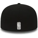 cappello-piatto-nero-aderente-59fifty-essential-dei-brooklyn-nets-nba-di-new-era