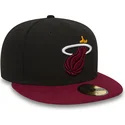 cappelli-piatta-nero-regolato-59fifty-essential-dei-miami-heat-nba-di-new-era