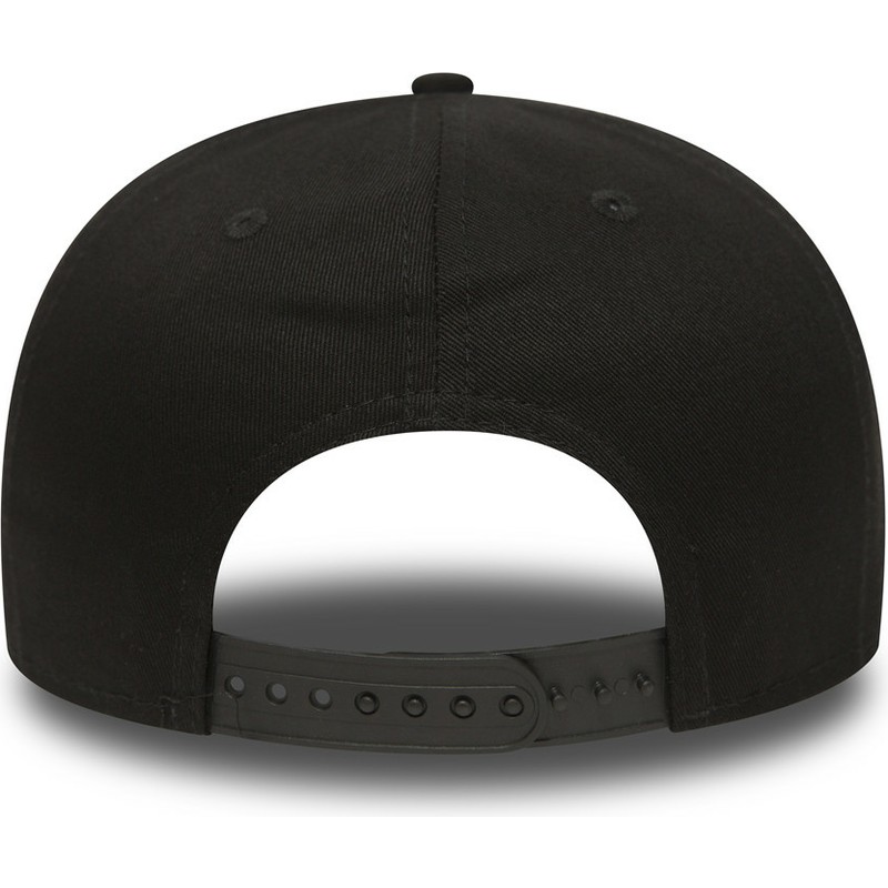 cappellino-visiera-piatta-nero-regolabile-9fifty-white-on-black-di-new-york-yankees-mlb-di-new-era
