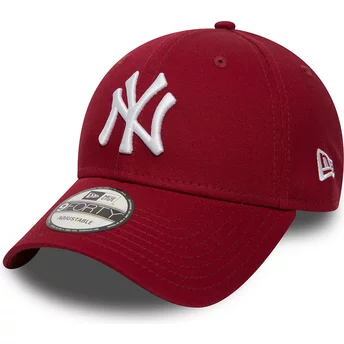 Cappellino visiera curva rosso cardinale regolabile 9FORTY Essential di New York Yankees MLB di New Era