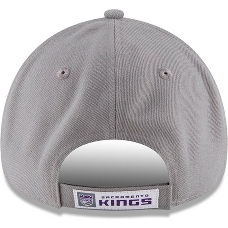 cappellino-visiera-curva-grigio-regolabile-9forty-the-league-di-sacramento-kings-nba-di-new-era