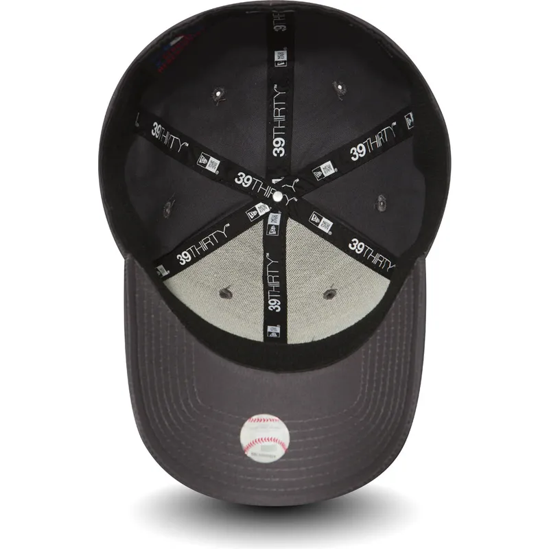 cappelli-curva-pietra-regolato-negro-39thirty-league-essential-dei-new-york-yankees-mlb-di-new-era