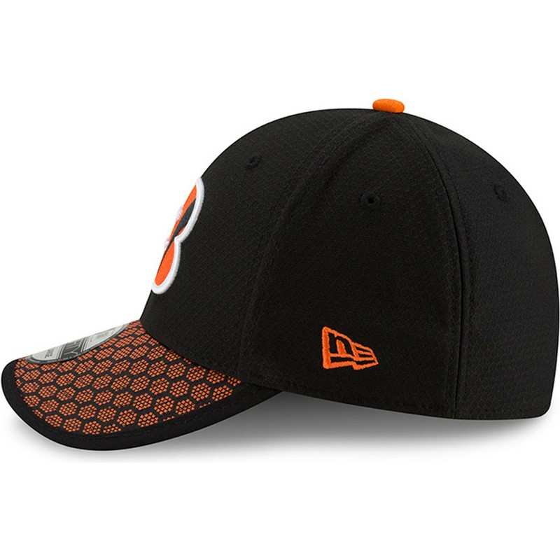 cappellino-visiera-curva-nero-e-arancione-aderente-39thirty-sideline-di-cincinnati-bengals-nfl-di-new-era