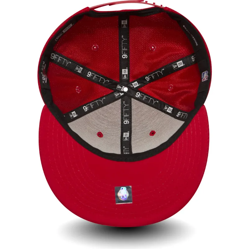cappelli-piatta-rosso-snapback-9fifty-mesh-dei-chicago-bulls-nba-di-new-era