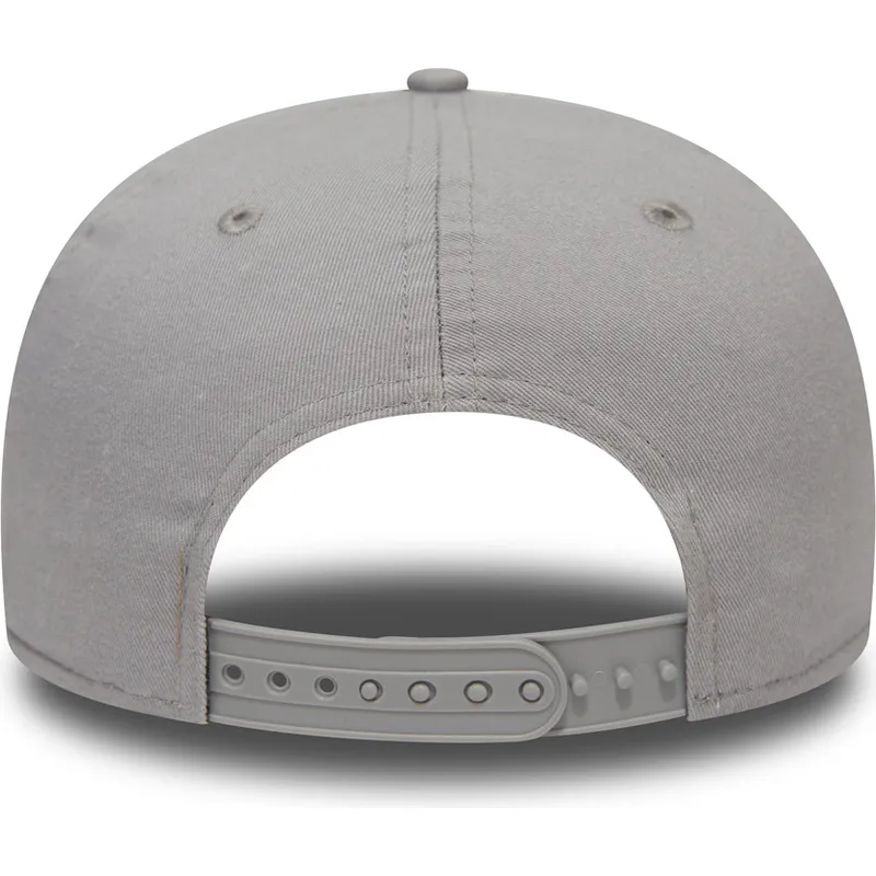 cappelli-piatta-grigio-snapback-9fifty-chain-stitch-dei-toronto-raptors-nba-di-new-era