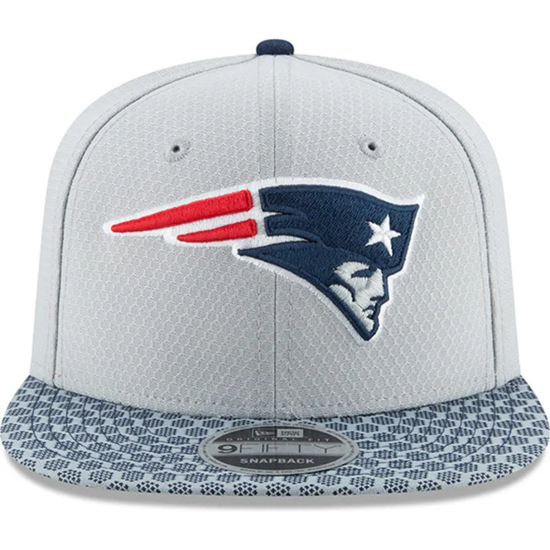 cappelli-piatta-grigio-snapback-9fifty-sideline-dei-new-england-patriots-nfl-di-new-era