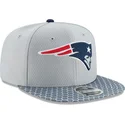 cappelli-piatta-grigio-snapback-9fifty-sideline-dei-new-england-patriots-nfl-di-new-era