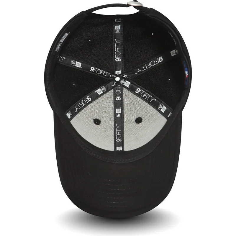 cappelli-curva-nero-cinghia-regolabile-9forty-satin-patch-dei-new-york-yankees-mlb-di-new-era