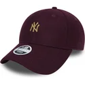 cappellino-visiera-curva-bordeaux-regolabile-con-logo-oro-9forty-melton-di-new-york-yankees-mlb-di-new-era