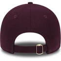 cappellino-visiera-curva-bordeaux-regolabile-con-logo-oro-9forty-melton-di-new-york-yankees-mlb-di-new-era