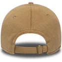 cappellino-curvo-marrone-regolabile-9forty-camel-hair-di-new-era
