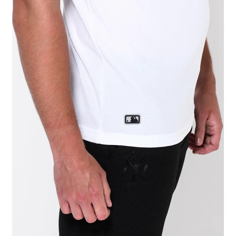 magliette-manica-corta-bianco-stealth-dei-new-york-yankees-mlb-di-new-era magliette-manica-corta-bianco-stealth-dei-new-york-yankees-mlb-di-new-era