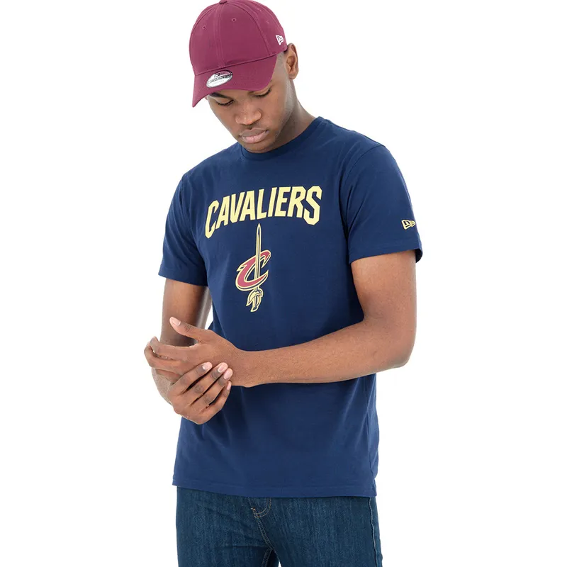 magliette-manica-corta-blu-dei-cleveland-cavaliers-nba-di-new-era magliette-manica-corta-blu-dei-cleveland-cavaliers-nba-di-new-era