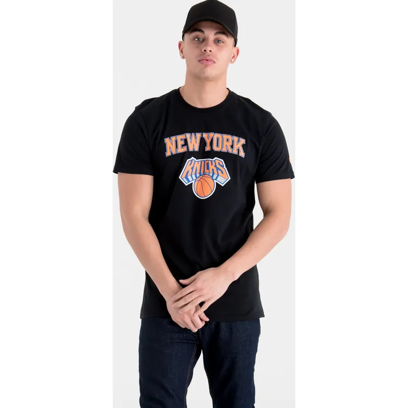 magliette-manica-corta-nero-dei-new-york-knicks-nba-di-new-era magliette-manica-corta-nero-dei-new-york-knicks-nba-di-new-era