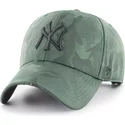cappellino-visiera-curva-mimetico-verde-di-new-york-yankees-mlb-clean-up-jigsaw-di-47-brand