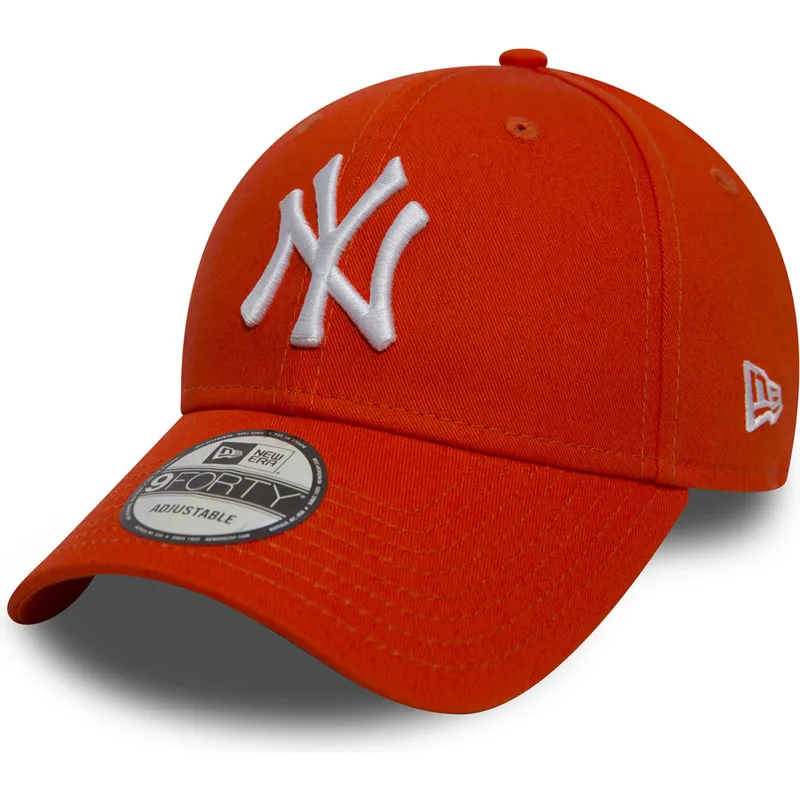 cappelli-curva-arancia-cinghia-regolabile-9forty-essential-dei-new-york-yankees-mlb-di-new-era cappelli-curva-arancia-cinghia-regolabile-9forty-essential-dei-new-york-yankees-mlb-di-new-era