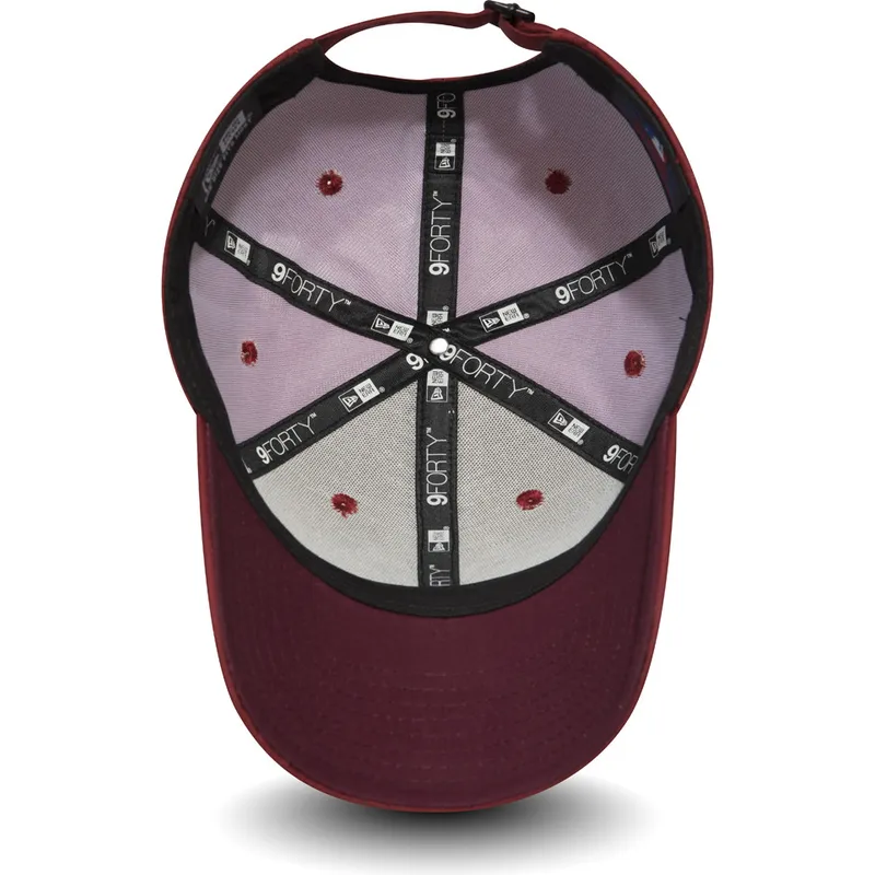 cappelli-curva-rosso-cinghia-regolabile-granate-negro-9forty-ripstop-dei-new-york-yankees-mlb-di-new-era cappelli-curva-rosso-cinghia-regolabile-granate-negro-9forty-ripstop-dei-new-york-yankees-mlb-di-new-era