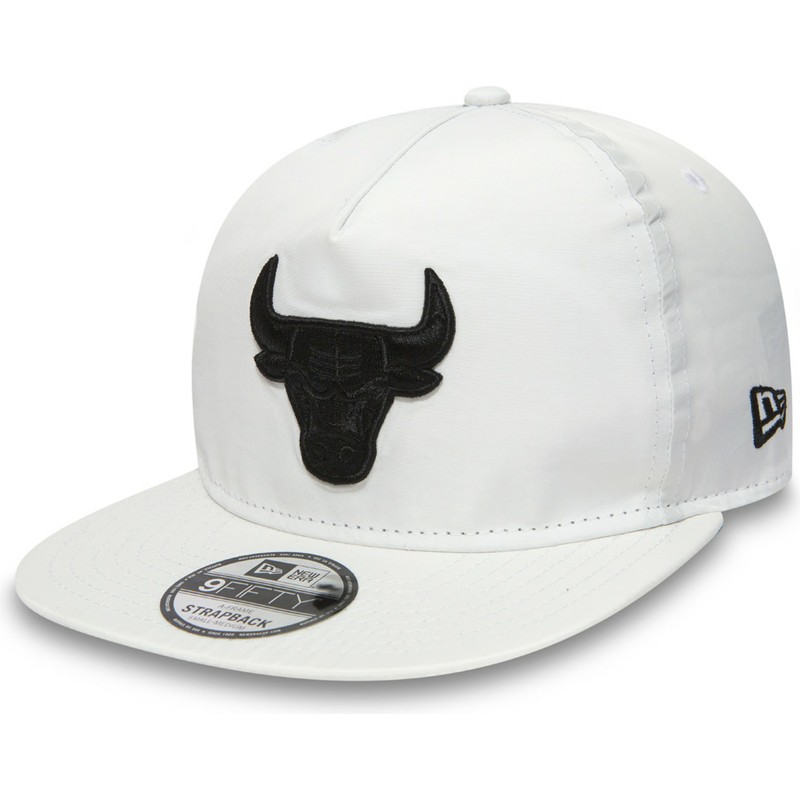 cappellino-visiera-piatta-bianco-snapback-per-bambino-9fifty-a-frame-premium-sport-di-chicago-bulls-nba-di-new-era