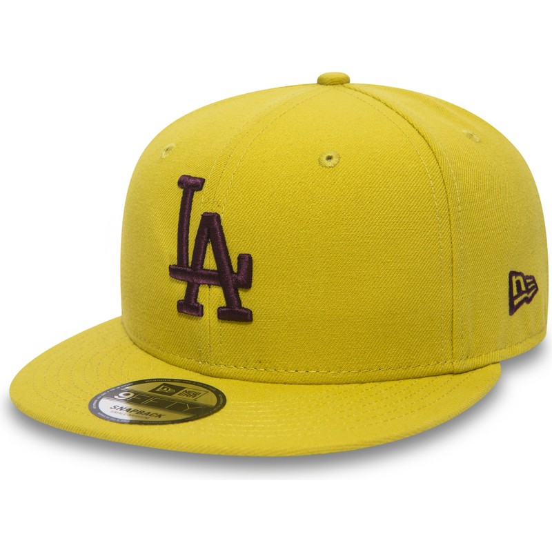 cappellino-visiera-piatta-giallo-snapback-con-logo-bordeaux-9fifty-essential-league-di-los-angeles-dodgers-mlb-di-new-era