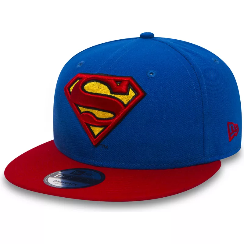 cappellino-visiera-piatta-blu-snapback-con-visiera-rossa-9fifty-team-di-superman-warner-bros-di-new-era