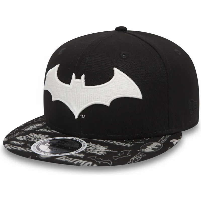 cappellino-nero-snapback-piatto-per-bambino-9fifty-gitd-di-batman-warner-bros-di-new-era