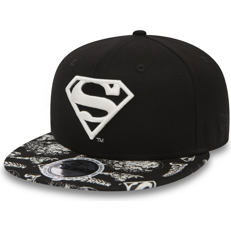 cappellino-visiera-piatta-nero-snapback-per-bambino-9fifty-gitd-di-superman-warner-bros-di-new-era