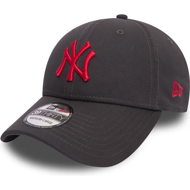cappellino-curvo-pietra-regolabile-con-logo-rosso-39thirty-essential-league-dei-new-york-yankees-mlb-di-new-era