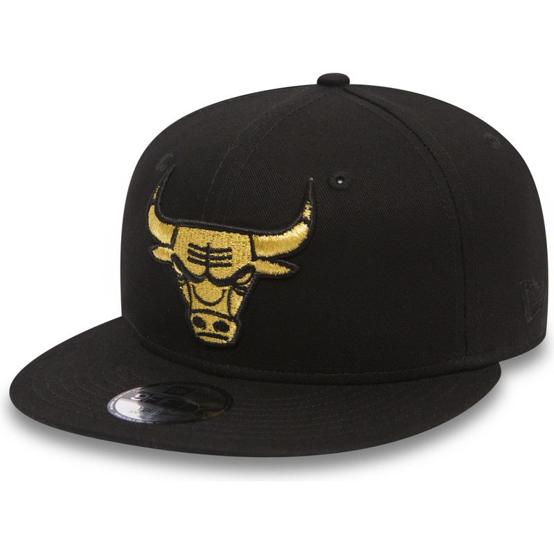cappellino-visiera-piatta-nero-snapback-per-bambino-con-logo-oro-9fifty-golden-di-chicago-bulls-nba-di-new-era