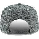cappellino-visiera-piatta-grigio-snapback-con-logo-nero-9fifty-engineered-fit-di-boston-red-sox-mlb-di-new-era