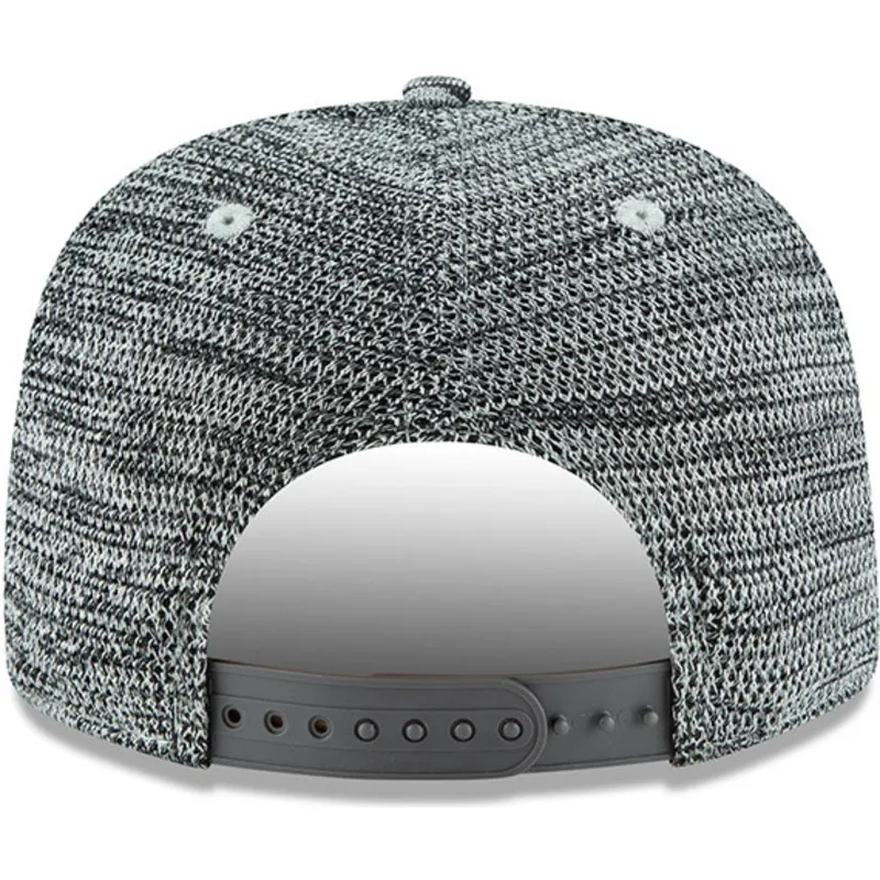 cappelli-piatta-grigio-snapback-negro-9fifty-engineered-fit-dei-boston-red-sox-mlb-di-new-era