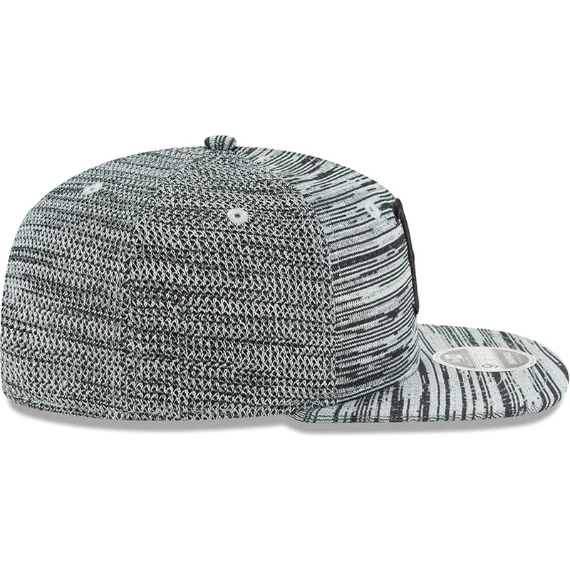 cappelli-piatta-grigio-snapback-negro-9fifty-engineered-fit-dei-boston-red-sox-mlb-di-new-era