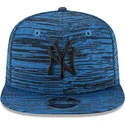 cappellino-snapback-piatto-blu-con-logo-nero-9fifty-engineered-fit-dei-new-york-yankees-mlb-di-new-era