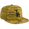 cappello-piatto-giallo-snapback-con-logo-nero-9fifty-engineered-fit-dei-los-angeles-dodgers-mlb-di-new-era