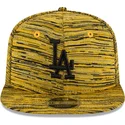 cappello-piatto-giallo-snapback-con-logo-nero-9fifty-engineered-fit-dei-los-angeles-dodgers-mlb-di-new-era