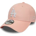 cappellino-rosa-con-visiera-curva-regolabile-9forty-league-essential-dei-los-angeles-dodgers-mlb-di-new-era